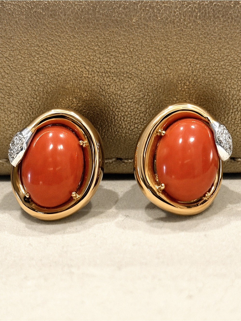 Vintage 18K Yellow Gold Clip-on Earrings W/ Oval Red Coral & Pave Diamonds